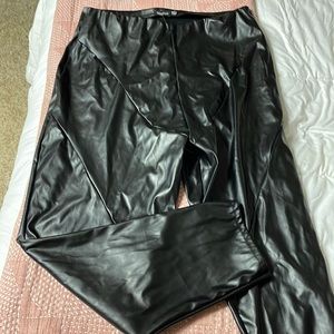 PLEATHER STRAIGHT LEG PANTS